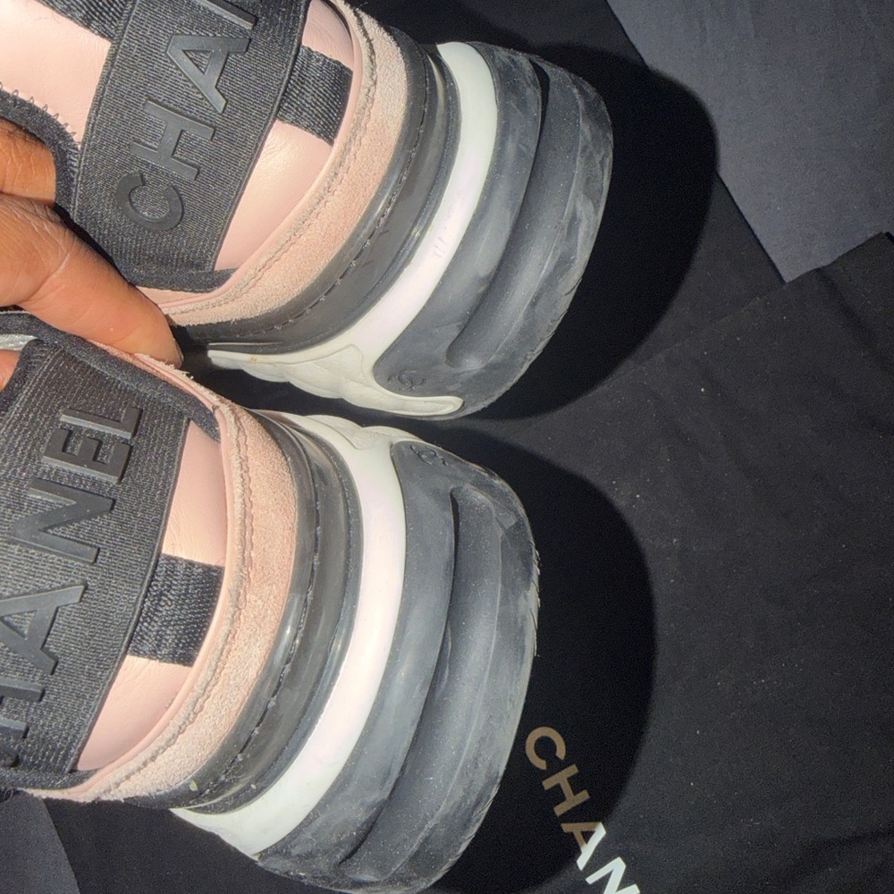 Chanel Pink Suede Sneakers Size 41 Excellent Condition! - Picture 9 of 10